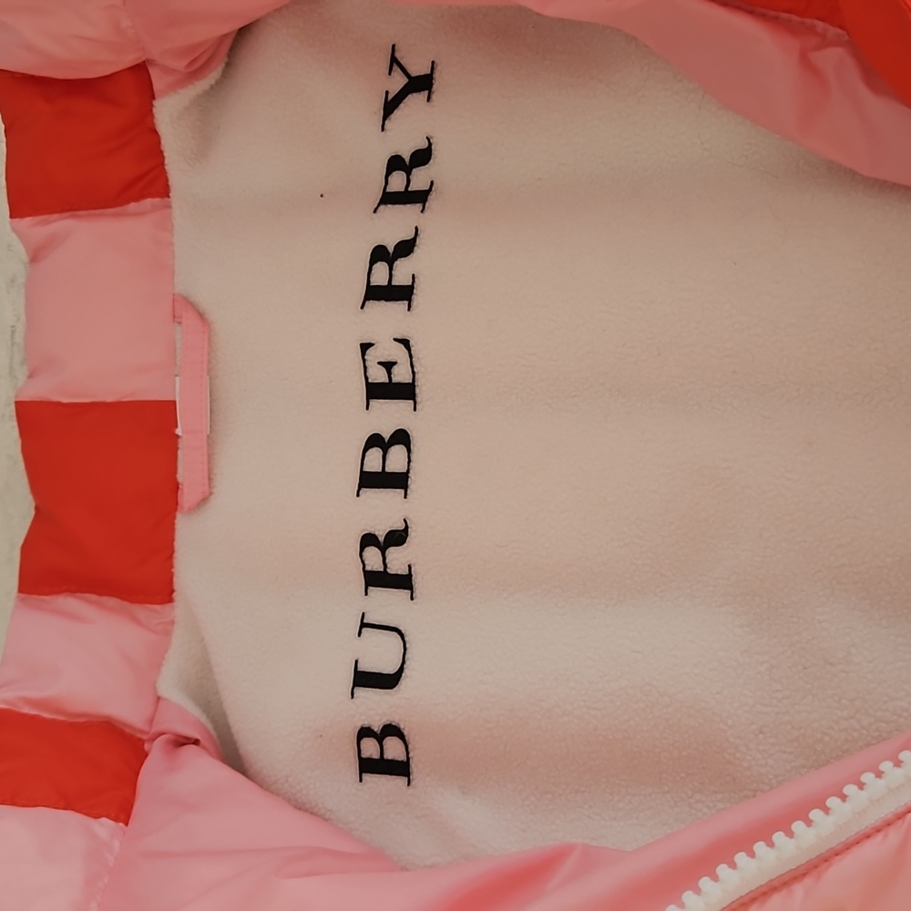 Burberry girls down vest - Picture 3 of 7